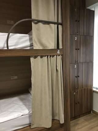 Хостелы Loft Host Ереван Кровать в общем 8-местном номере для мужчин и женщин-2