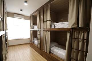 Хостелы Loft Host Ереван Кровать в общем 8-местном номере для мужчин и женщин-4